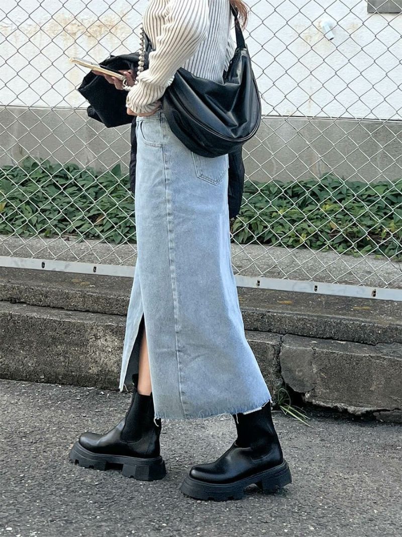 センタースリットデニムスカート | Center slit denim skirt(chiica  