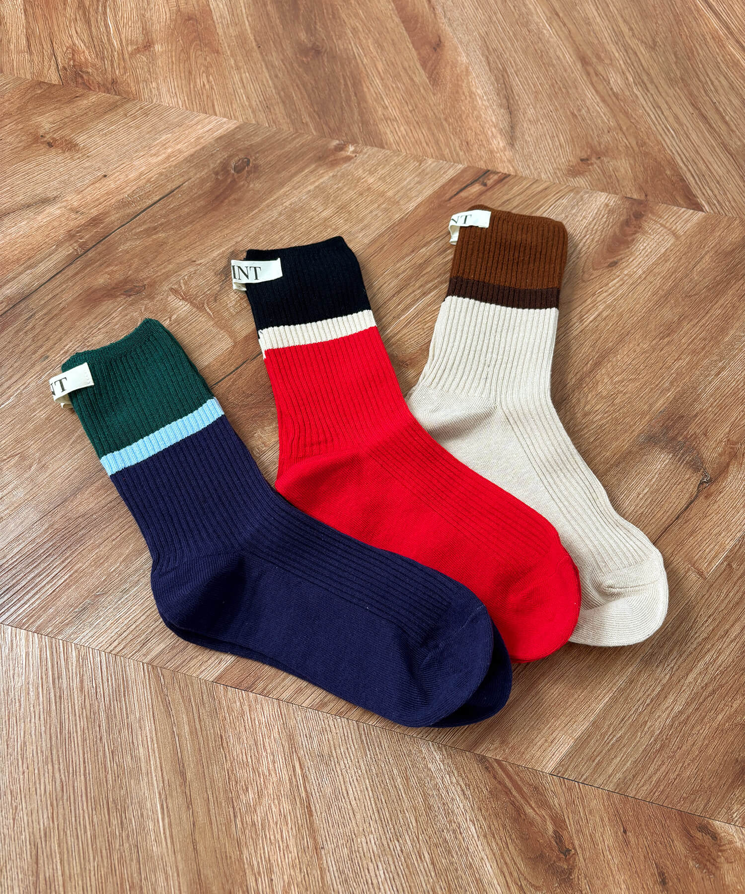 novelty_xmas25-02.jpg