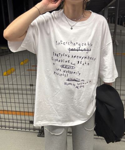 バックプリントグラフィックTシャツ | Back print graphic tee(chiica