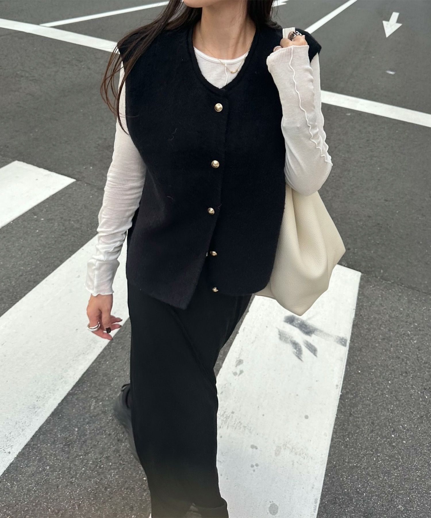 Pois ポワ knit vest ニットベスト ホワイト ポップアップ人気商品