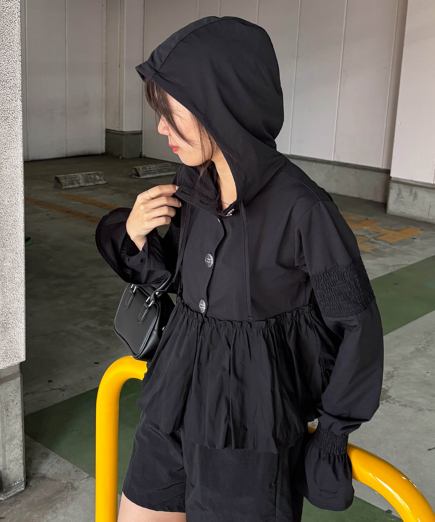 &&シャーリングは全体のデザインのアクセントに&&